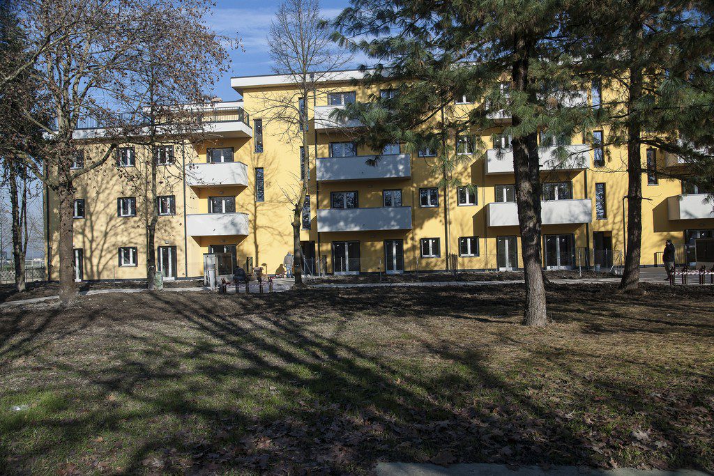 Multi-storey Apartment Building in Camposanto (Modena, Italy)